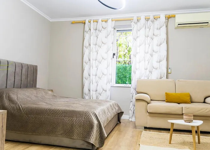 New Bazaar Cane Apartment 2