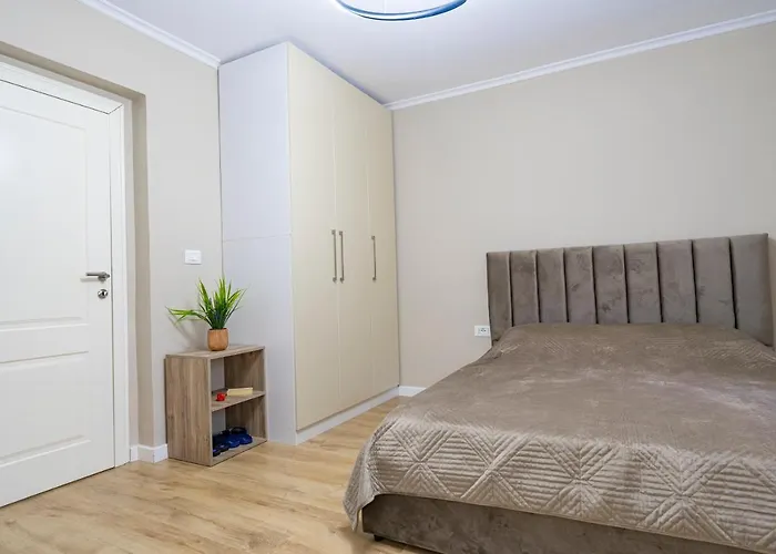 New Bazaar Cane Apartment 2